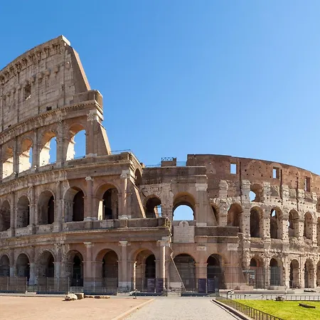 Colosseo בית נופש רומא