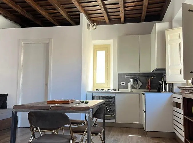 Colosseo בית נופש רומא